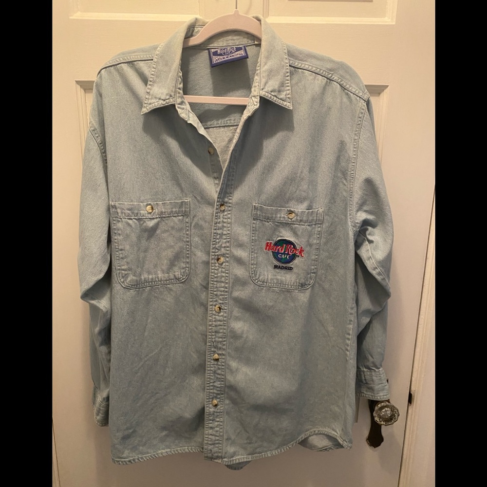 Vintage Hard Rock 🎸 Café Madrid Denim Shirt